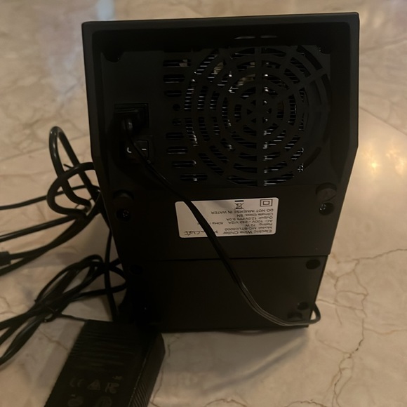 Electric Wine Chiller with Digital Display in Black/ Magic Chef - Picture 11 of 12